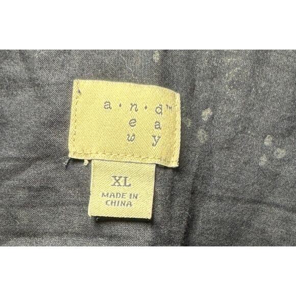 A New Day Navy Blue Lined with Contrasting Black Eyelet Tank Top Size XL - Picture 7 of 13